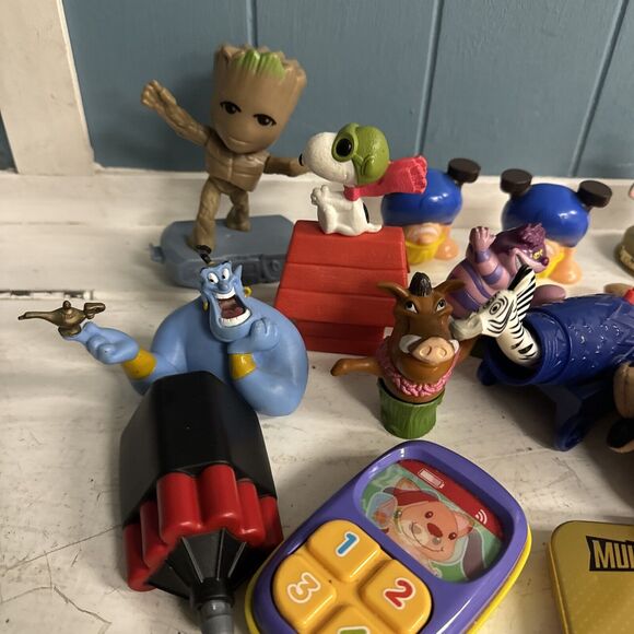 McDonalds Happy Meal DISNEY + Toy‎ Guardians of the Galaxy Snoopy Aladdin Dumbo - Picture 2 of 6